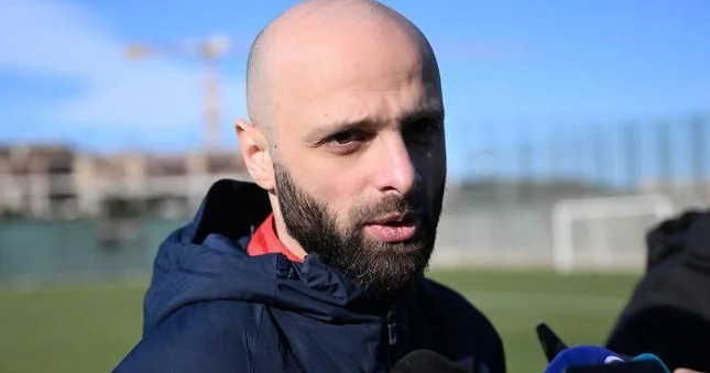 Rəşad Eyyubov limitlə bağlı: “Kim yaxşıdırsa, oynamalıdır”