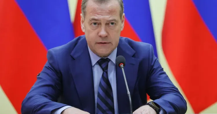 Medvedev Böyük Britaniyanın keçmiş baş nazirlərinin soyadlarını “axmaqlığın sinonimi” ADLANDIRDI