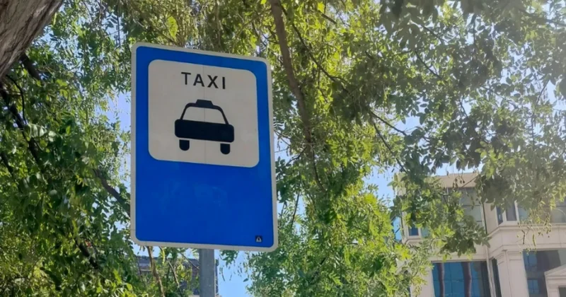 Taksi sürücüsü taksi duracağında dayandığı üçün cərimələndi
