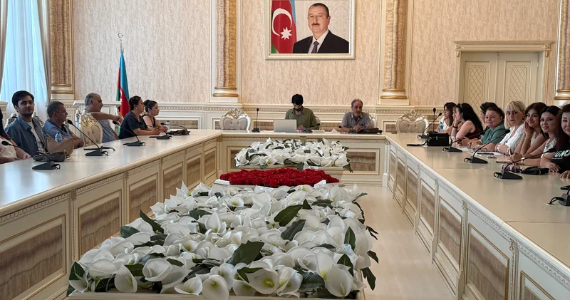 Sumqayıt teatrında M.S.S hazırlanır (FOTO)