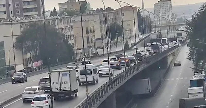 Əksər yollar tıxaclıdır Siyahı