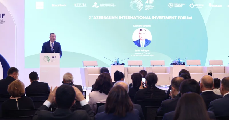 “Beynəlxalq maliyyə əməkdaşlığı: inkişaf üçün tərəfdaşlıqların qurulması” mövzusunda sessiya keçirilib
