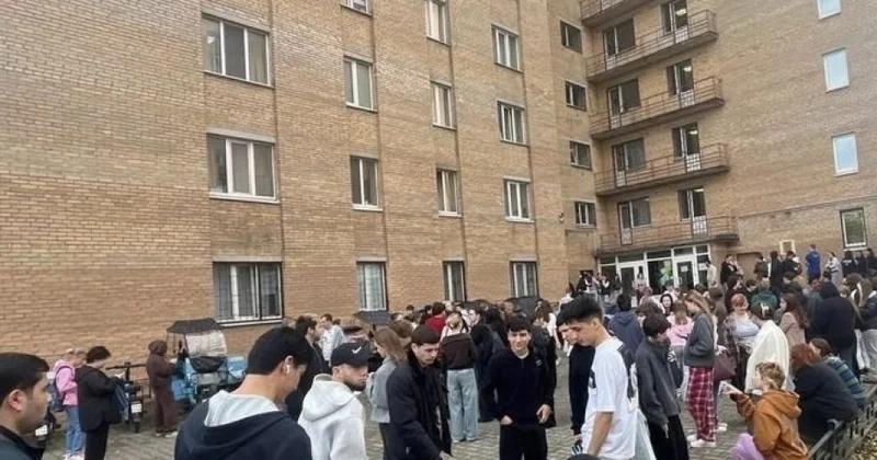В Москве второй день подряд эвакуируют студентов и сотрудников вузов