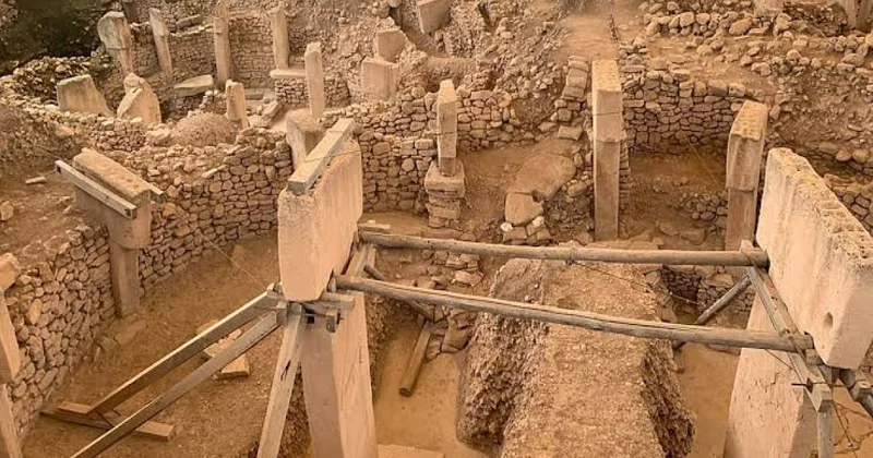 Göbəklitəpədə insan qəbirləri tapıldı İlk dəfə