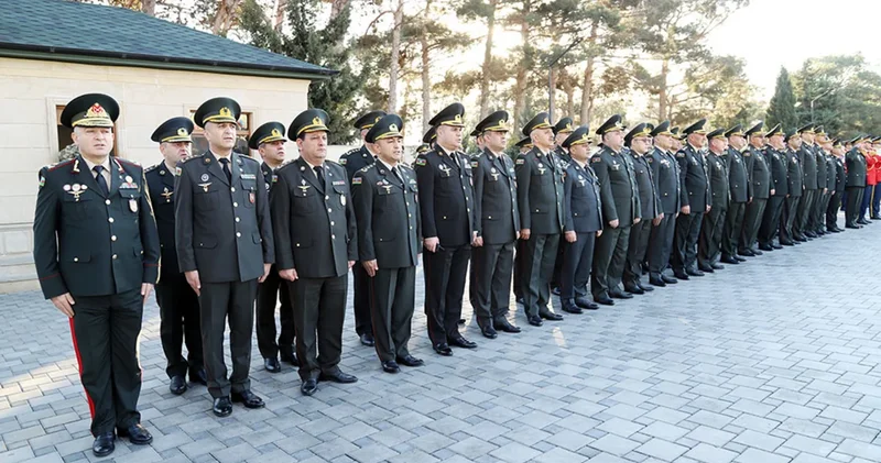 Hərbçilərin pensiya yaşı DƏYİŞDİ