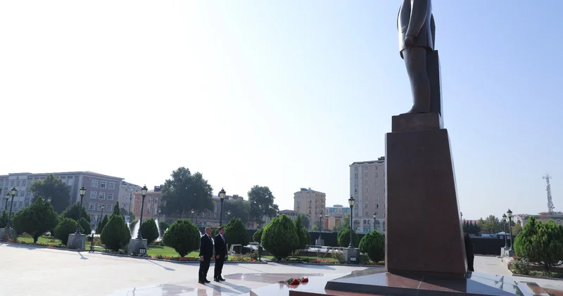 Mürsəl İbrahimov Naxçıvanda vətəndaşların problemlərini dinləyib