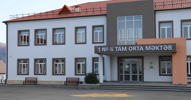 Xocalı məktəbinin məzunlarının ilk görüşü keçirilib