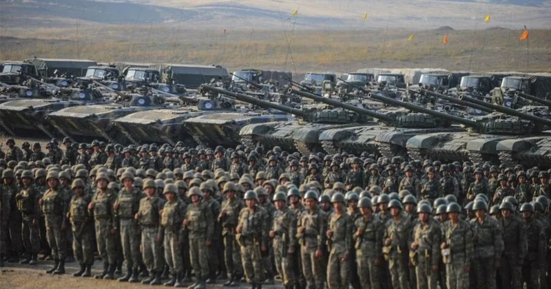 Qırıcılar göndərildi, əmr verildi: Məşhur prezidentə görə iki müharibə başlayacaq