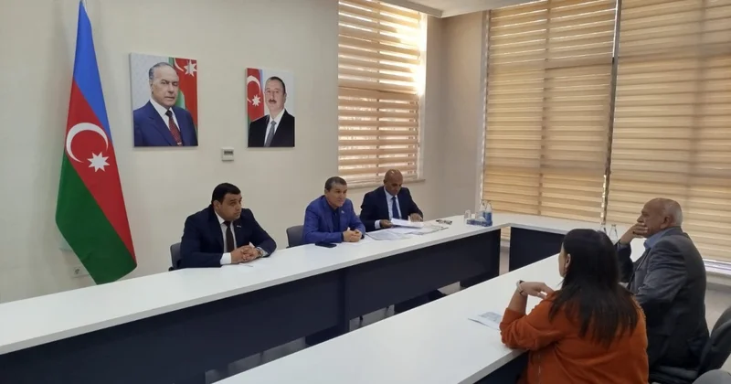 Deputat Bədəl Bədəlov növbəti dəfə seçiciləri ilə görüşdü FOTOLAR