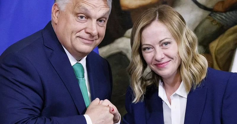 Одна голова хорошо, а три лучше