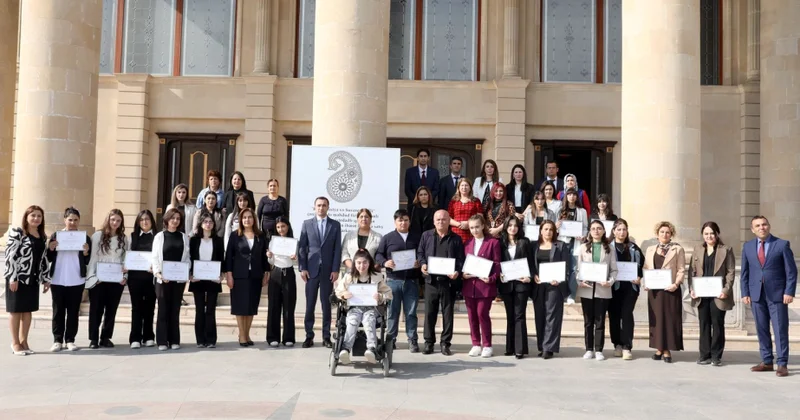 Naxçıvanda keçirilən sərgi satış yarmarkasında 214 müəllifin 15,2 min manat dəyərində əl işləri satılıb