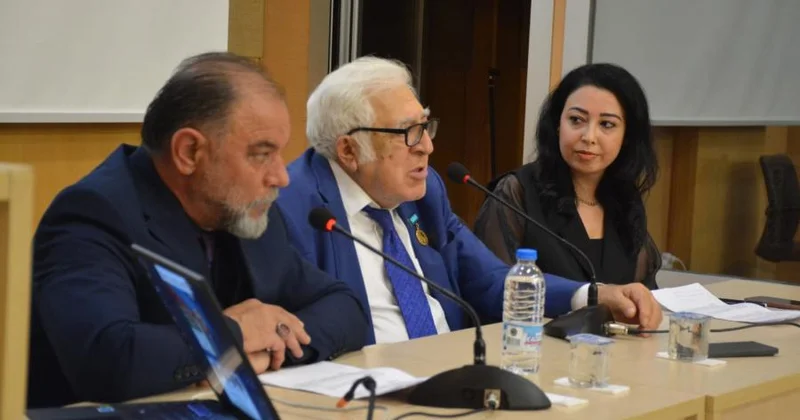 “Azərbaycan Ədəbiyyatının Zirvəsi Anar” Əskişəhər Anadolu Universitetində tələbələrlə görüşdü