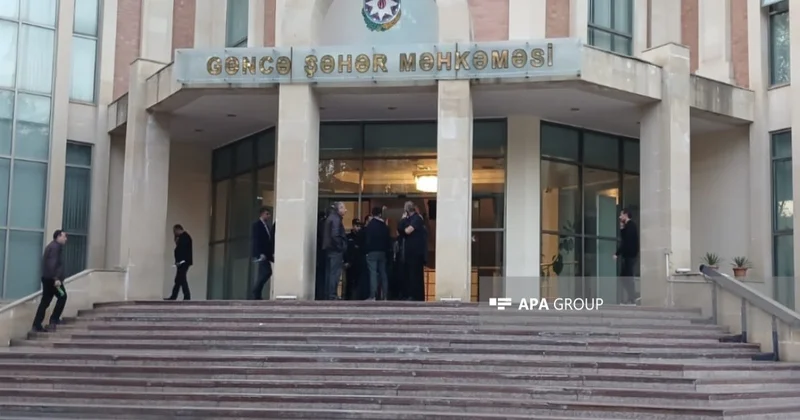 Vəkil Zabil Qəhrəmanov Gəncə şəhər məhkəməsinə gətirilib YENİLƏNİB 1