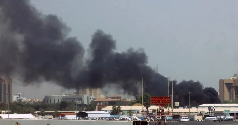 Sudan ordusu Nyala hava limanında yük təyyarəsini partladıb