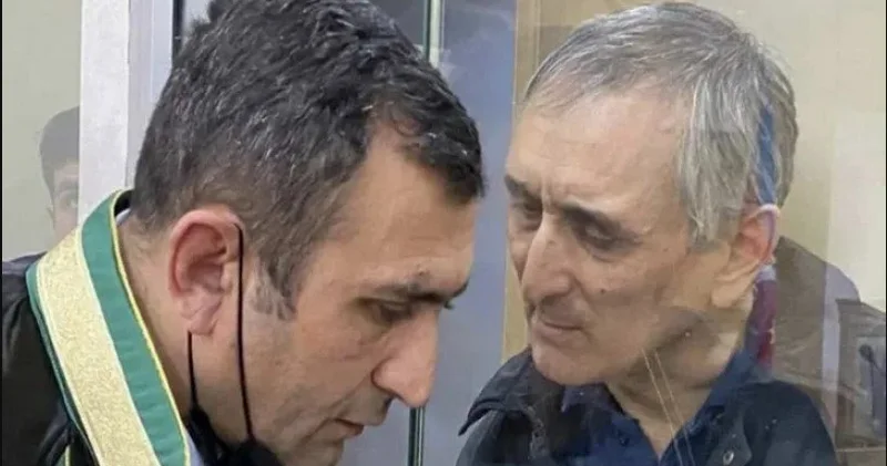 İlkin Süleymanovun vəkili maşın yuyanı belə döyüb ŞOK VİDEO