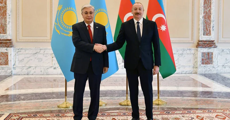 Prezident Tokayevi təbrik etdi