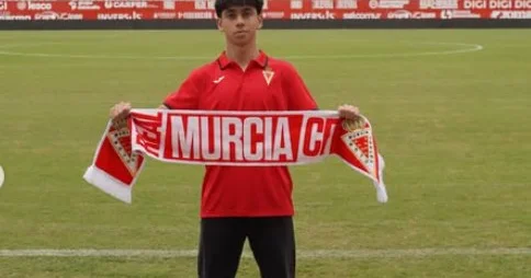 Azərbaycanlı futbolçu İspaniyada oynayacaq FOTOLAR