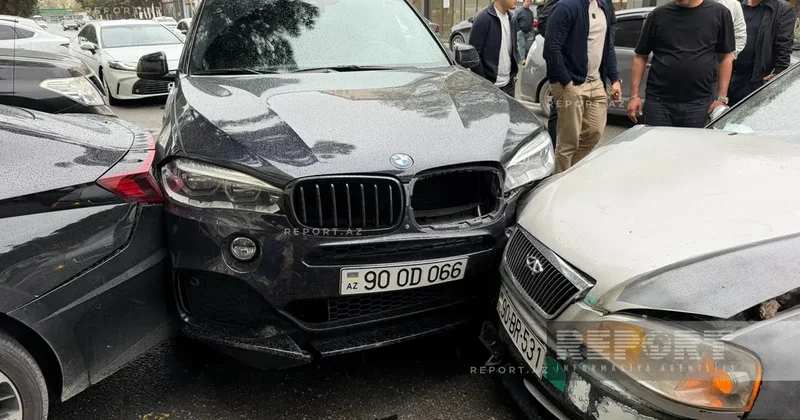 Пять автомобилей серьезно повреждены в ДТП в Сумгайыте ФОТО