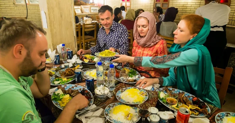 Restoran müştəri ilə doludur, amma qazanc yoxdur? Diqqət etməli 6 xərc
