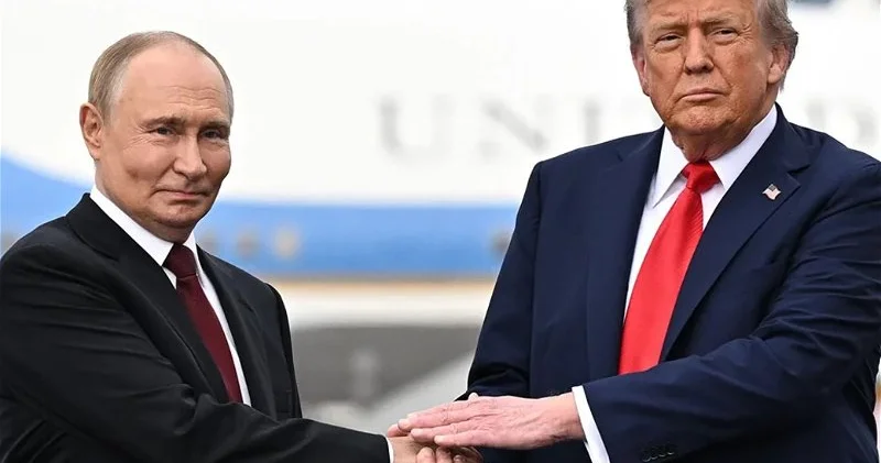 Переговоры Путина и Трампа на рабочем столе : где и когда может состояться встреча?