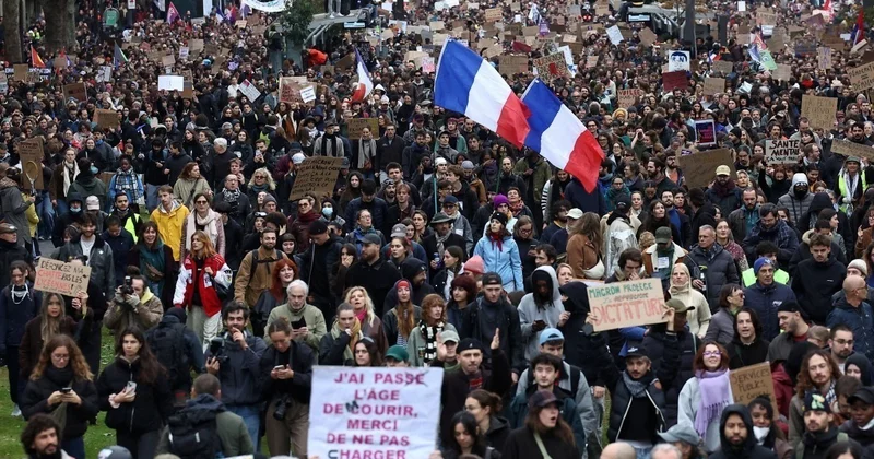 Во Франции объявлены новые массовые протесты и общенациональная забастовка