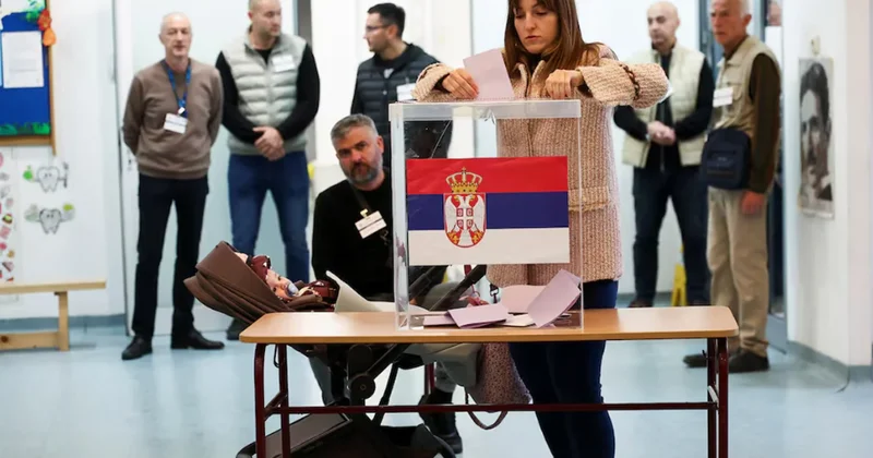 Serbiyada növbədənkənar parlament seçkiləri keçirilir