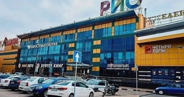 В Белгороде торговый центр приостановил работу после ночной атаки беспилотников