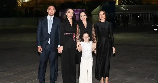 Leyla Əliyevadan Bayraq meydanından PAYLAŞIM