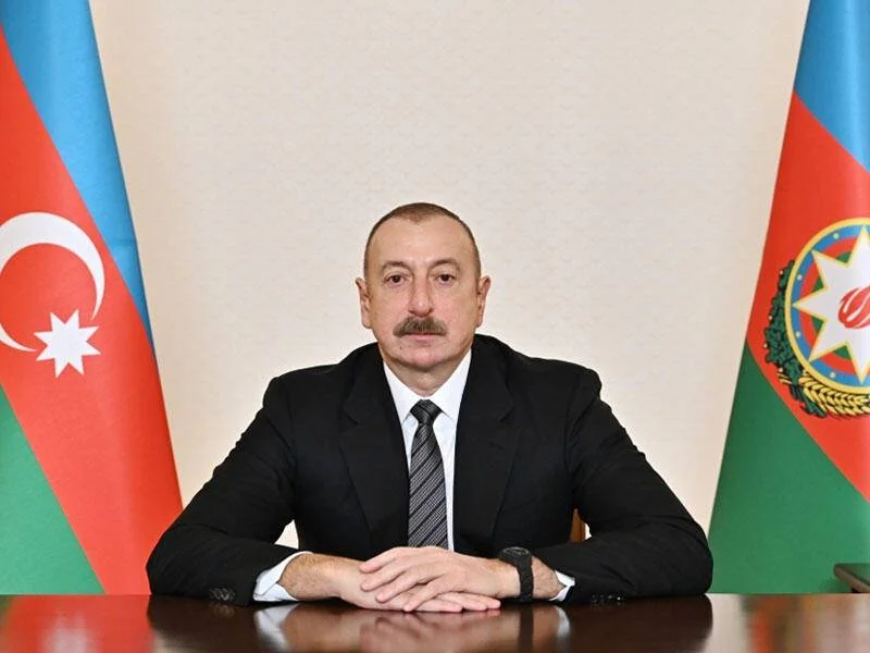 Prezident İlham Əliyev Donald Trampa zəng etdi