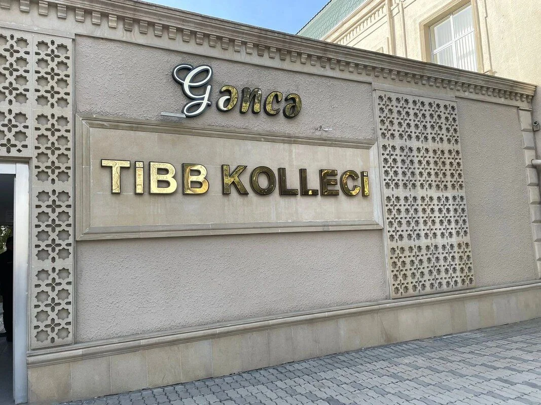 Tibb Kollecində RÜŞVƏT İDDİASI Havayı yerə oxumayın..