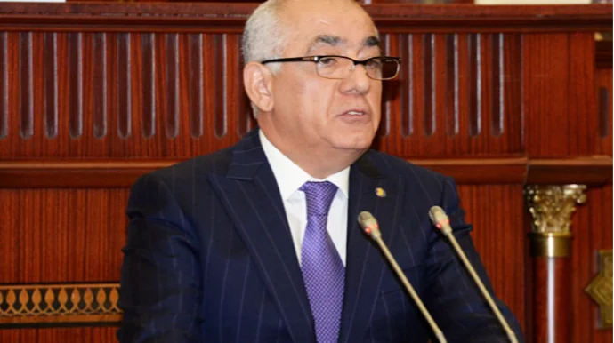 Baş nazir parlamentdə