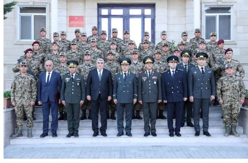 Hərbi prokuror DİNin Daxili Qoşunlarının hərbi qulluqçuları ilə görüşdü