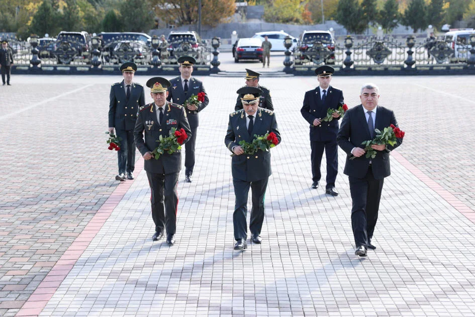 Hərbi prokuror DİNin Daxili Qoşunlarının hərbi qulluqçuları ilə görüşdü FOTO