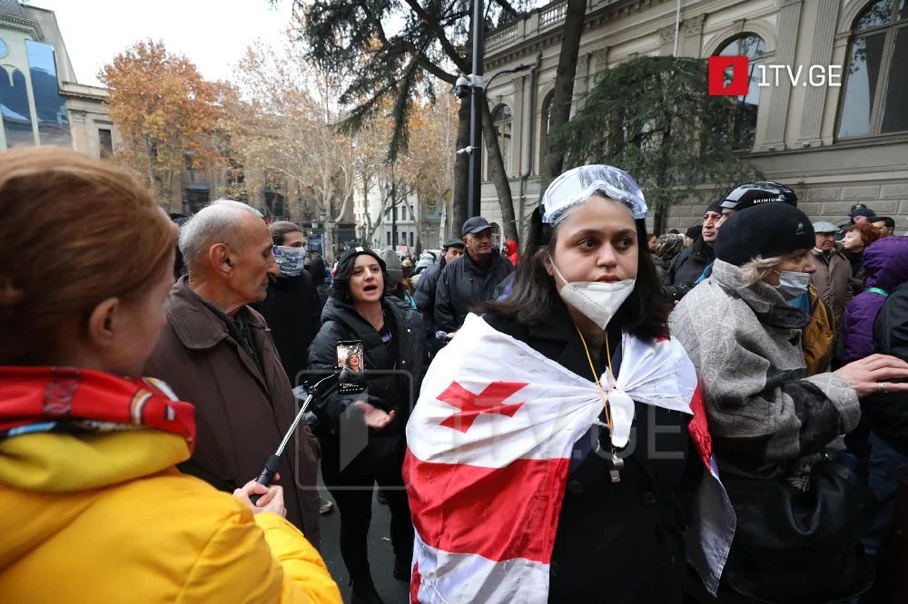 Gürcüstan parlamenti öz işinə başladı FOTOLAR