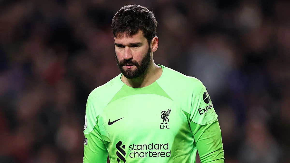 Alisson “Liverpul”u tərk edə bilər “elçilər” var