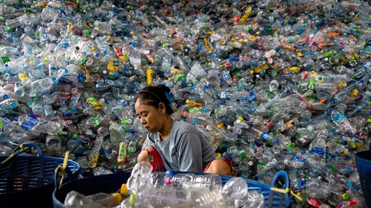 Dünya 10 il ərzində plastik tullantı həcmi ilə mübarizə apara bilməyəcək