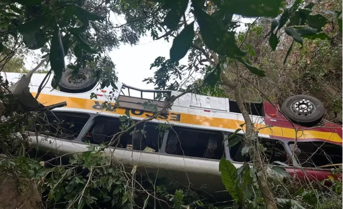 Braziliyada avtobus qəzasında azı 17 nəfər həlak olub