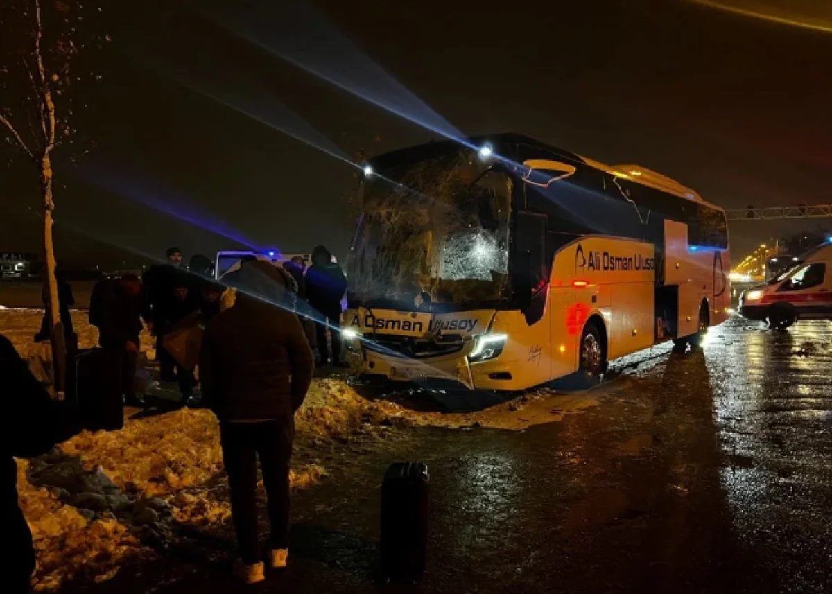 Türkiyədə avtobus qəzası: Yaralananlar var