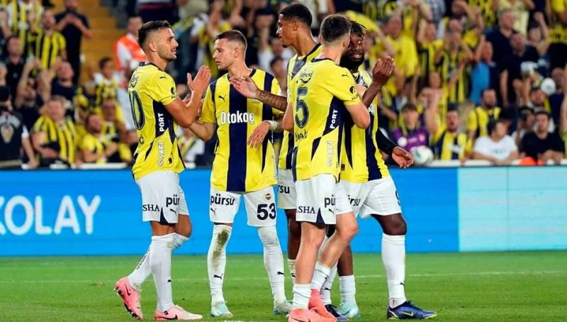 Ulduz futbolçunun Fənərbağçadaki maaşı açıqlandı FOTO