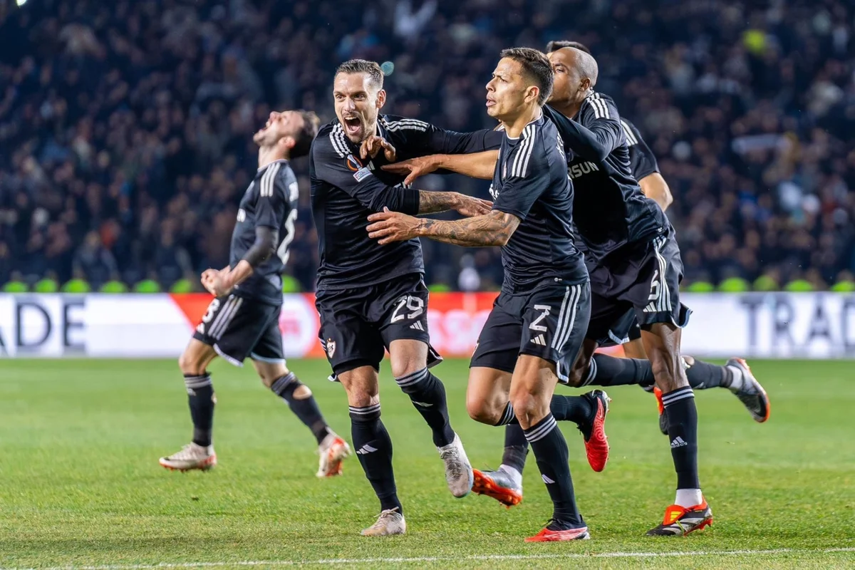 “Qarabağ” yenidən “Azersun Arena”da “Lion”la oyun öncəsi açıq məşq İdman və Biz