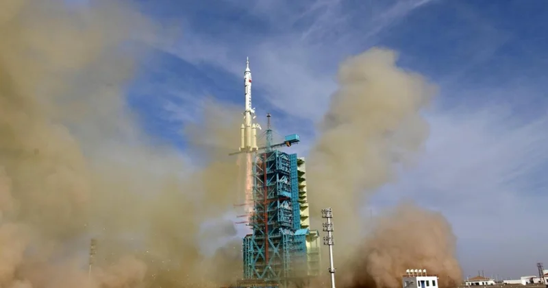 Çinin kosmik proqramı tarixində ilk dəfə fövqəladə buraxılış həyata keçirilib