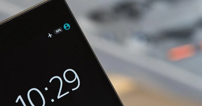 Niyə təyyarədə telefondan istifadə etmək olmaz?