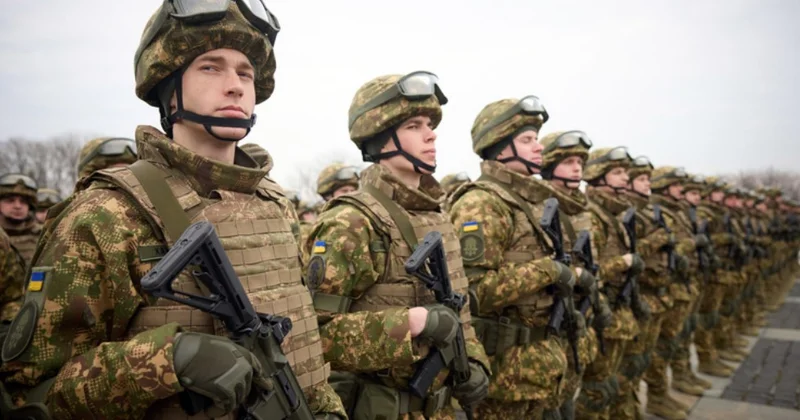 Украина согласилась ограничить численность армии, но не все безоблачно для России Minval Politika