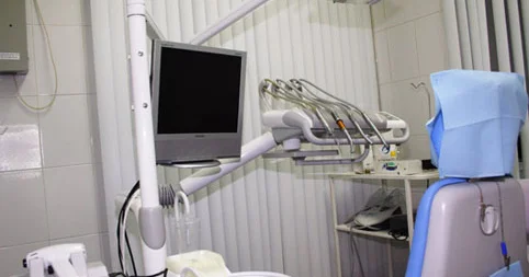 TƏBİB tabeli tibb müəssisələrində stomatoloqların ixtisarına aydınlıq gətirdi