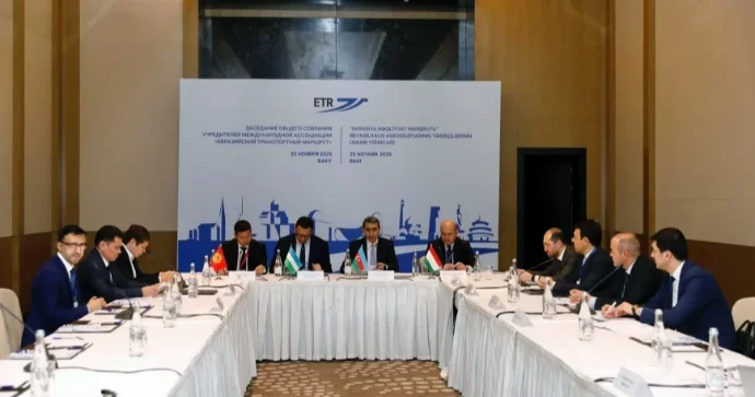 Azərbaycan Orta Dəhlizin cənub qolunda tranzitin əsas qərarverici mərkəzinə çevrilir FOTOLAR