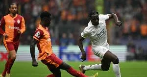 Qalatasaray və Ayaks uduzdu, Qarabağ yerində qaldı