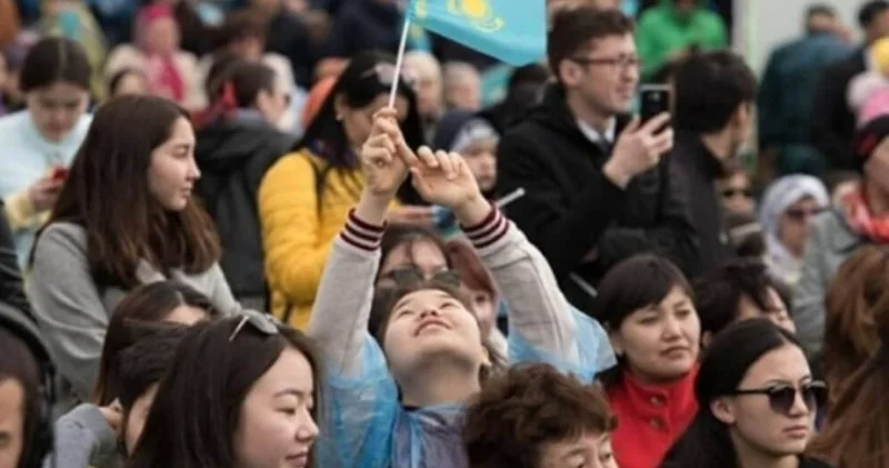 Qazaxıstanda əcnəbilərə məcburi qeydiyyat tətbiq olunacaq