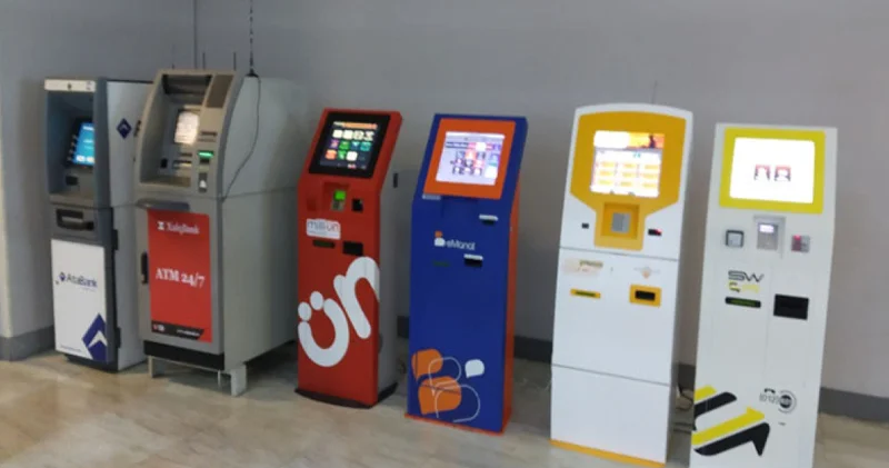 Marketdə ödəmə terminalından 4951 manat oğurlandı