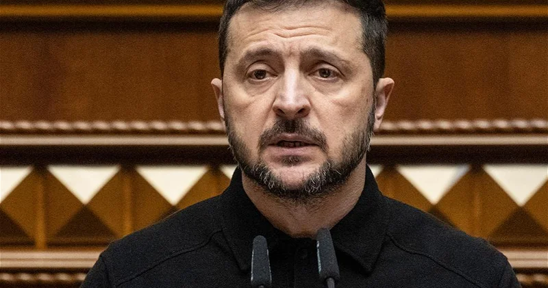 Zelenski Qərbdən hərbi yardımı dayandırmamağı xahiş edib