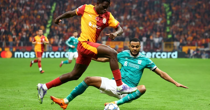 “Qalatasaray”ın müdafiəçisi ciddi zədə aldı İdmanXəbər